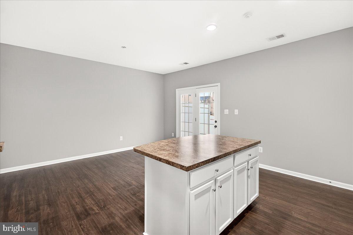 BROOKFIELD - Residential