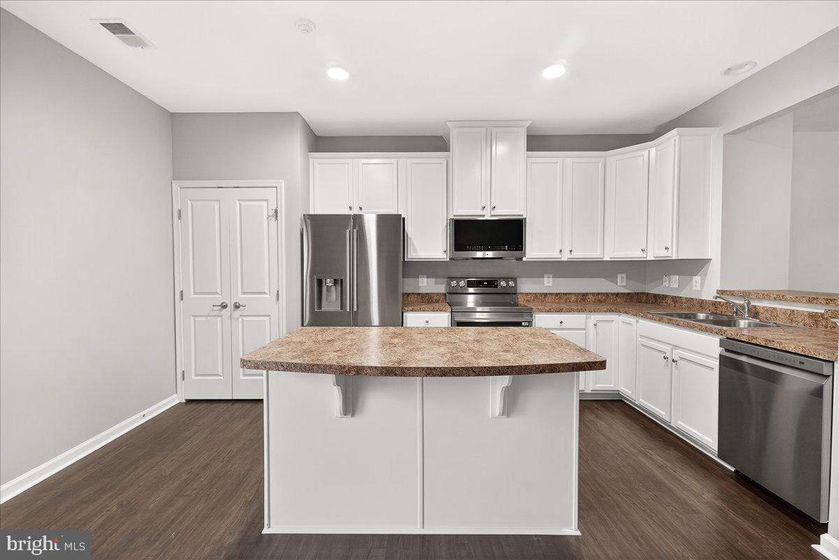 BROOKFIELD - Residential