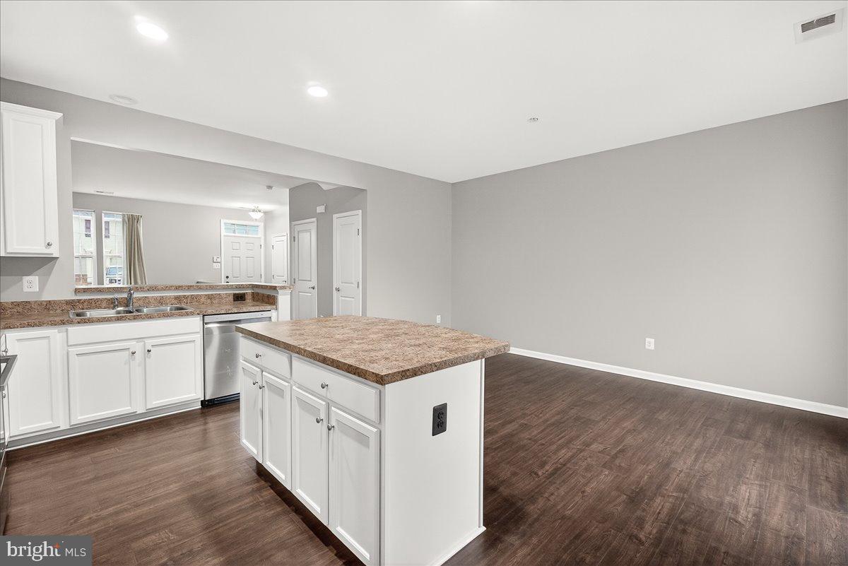 BROOKFIELD - Residential