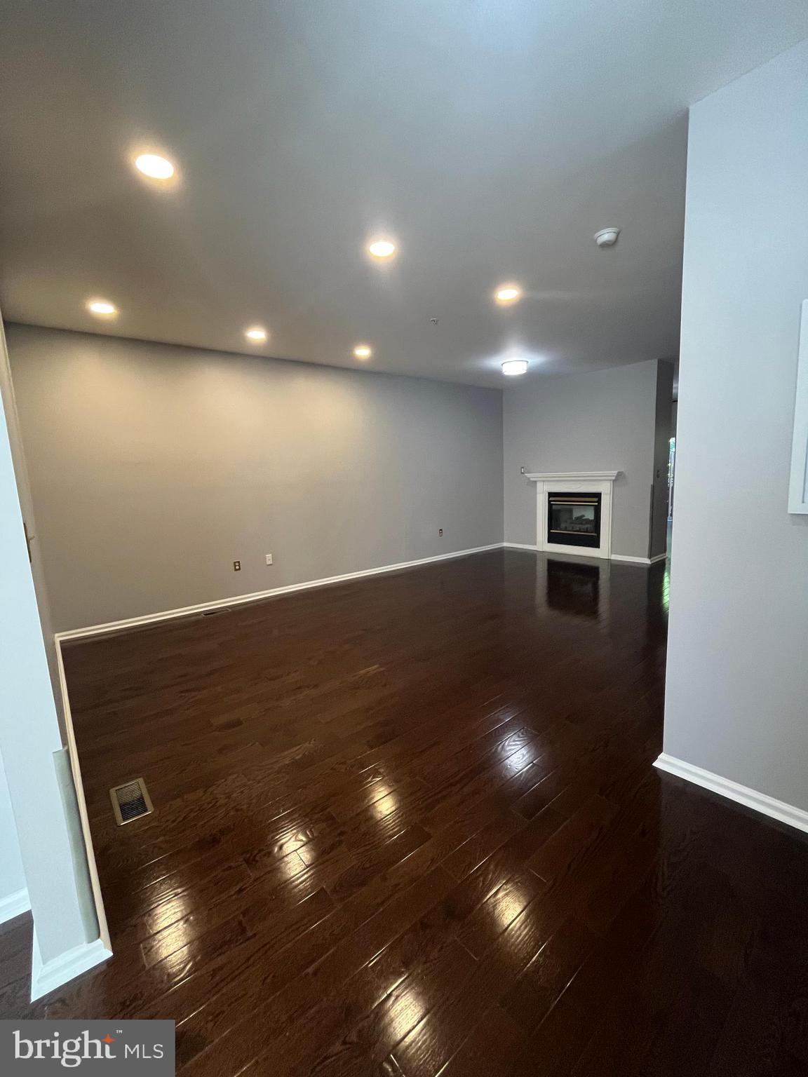 DEER CREEK - Residential Lease