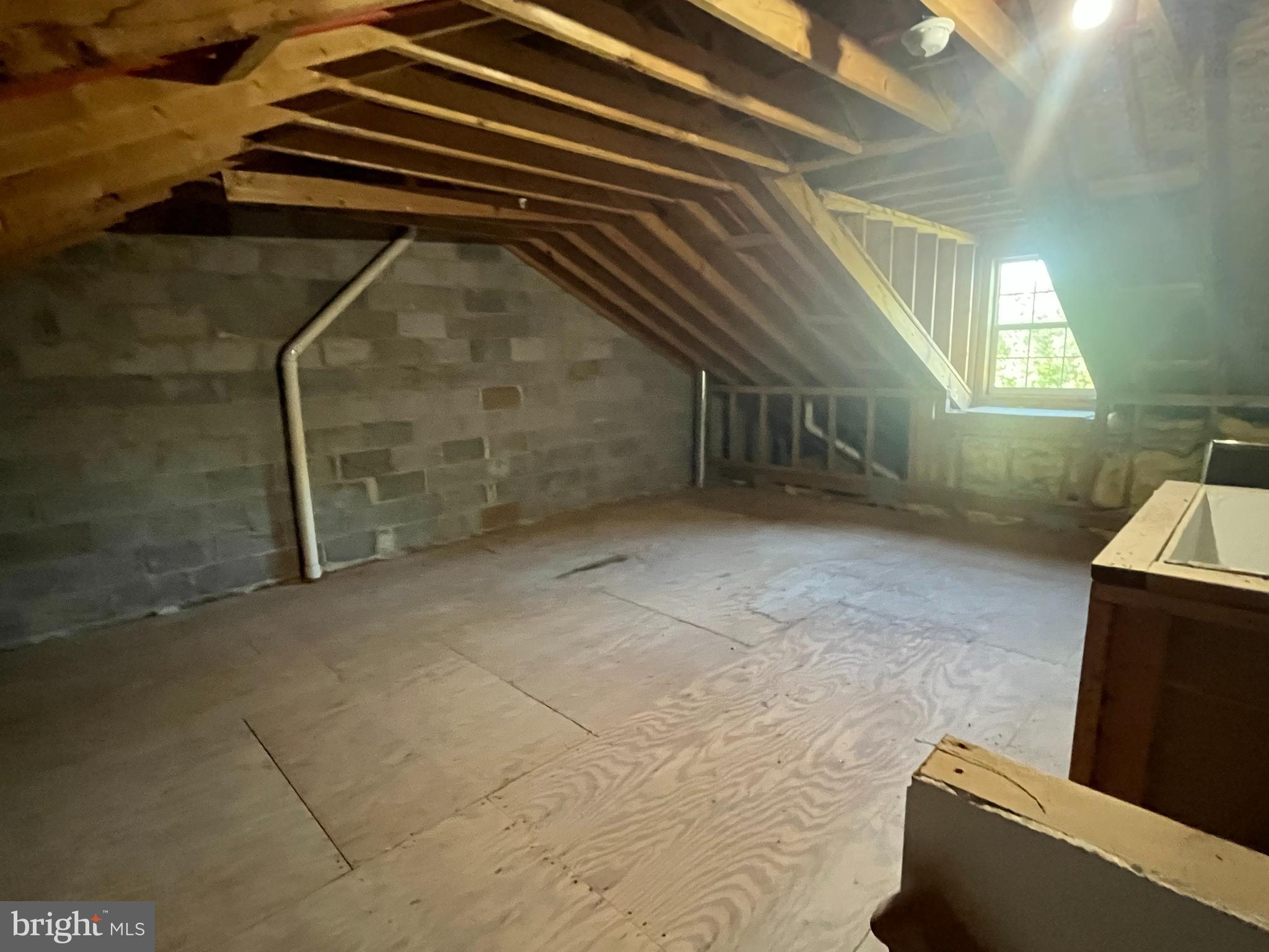 DEER CREEK - Residential Lease