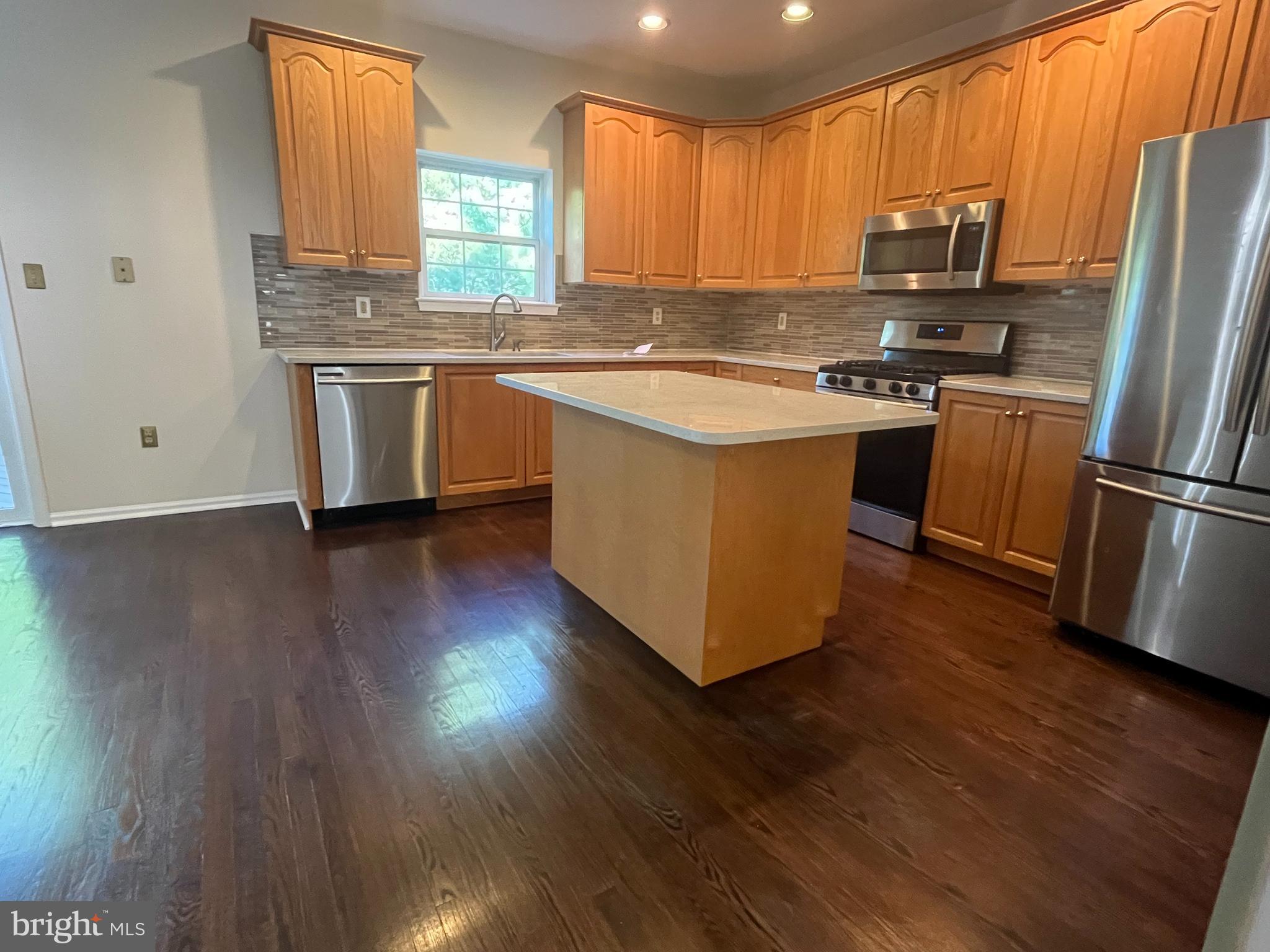 DEER CREEK - Residential Lease