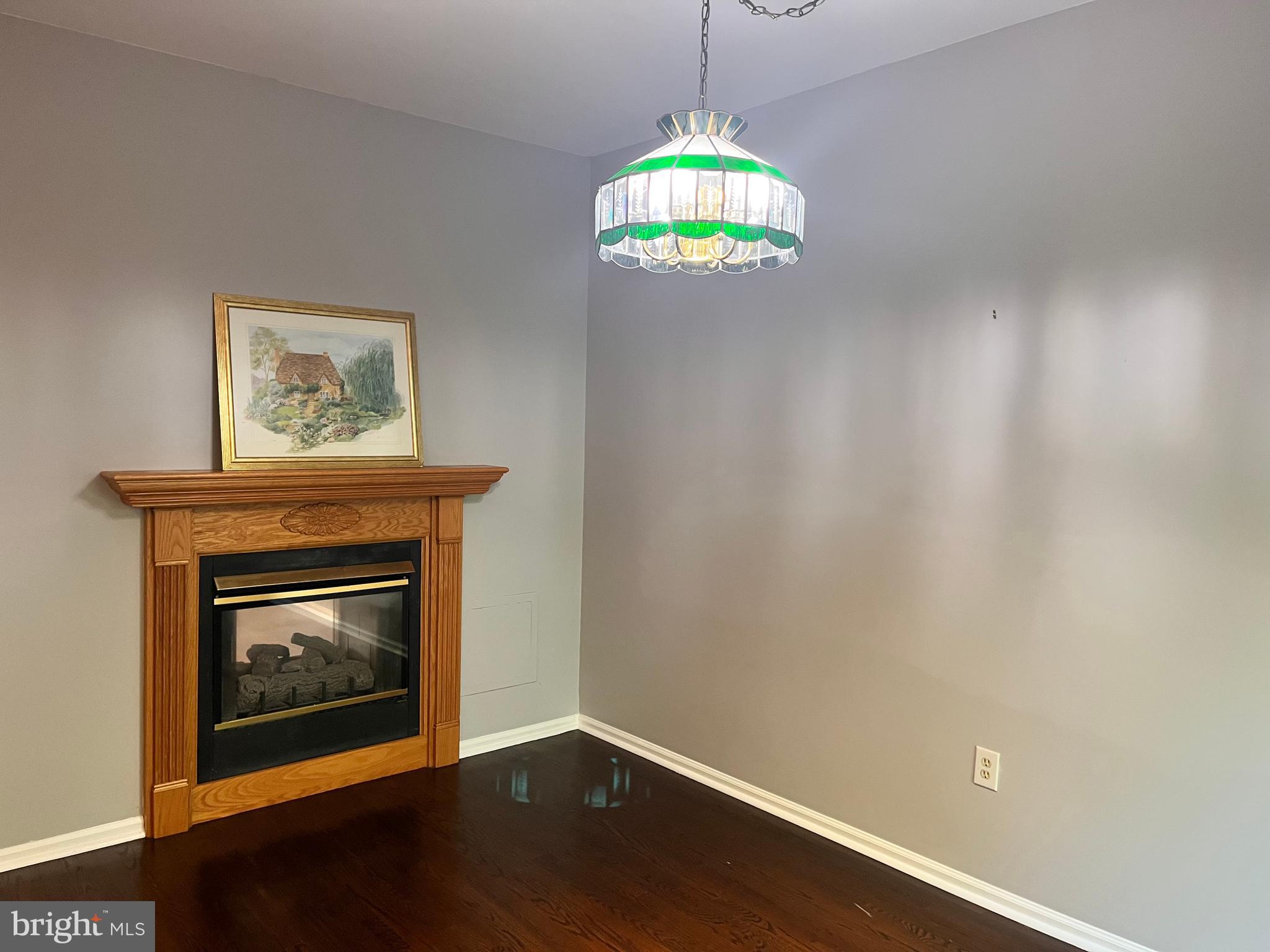 DEER CREEK - Residential Lease