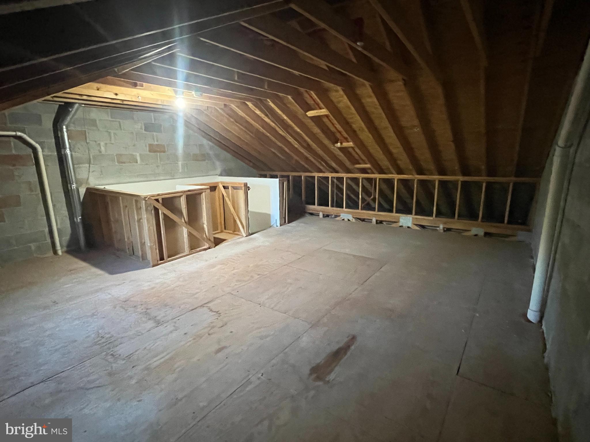 DEER CREEK - Residential Lease