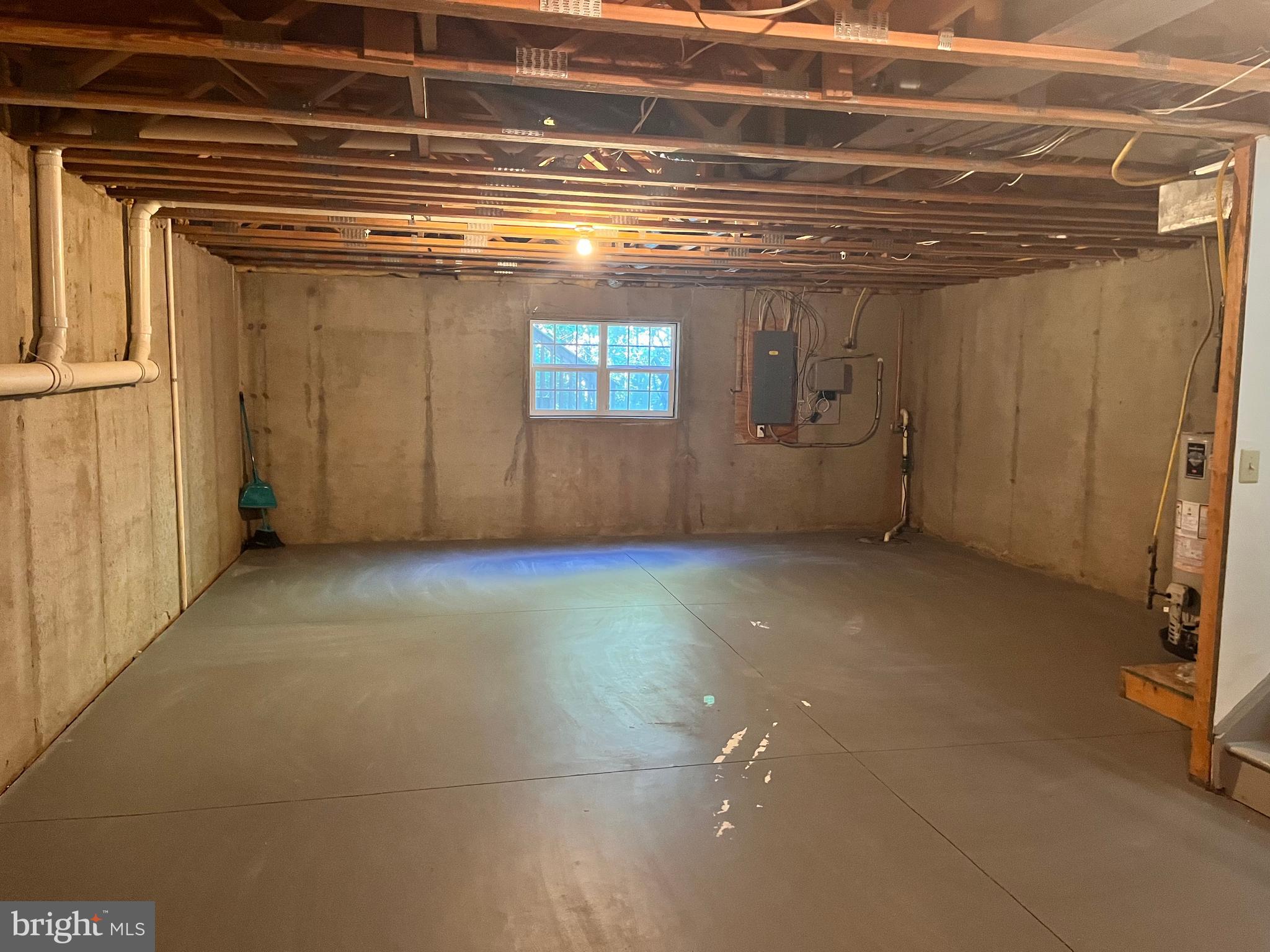 DEER CREEK - Residential Lease