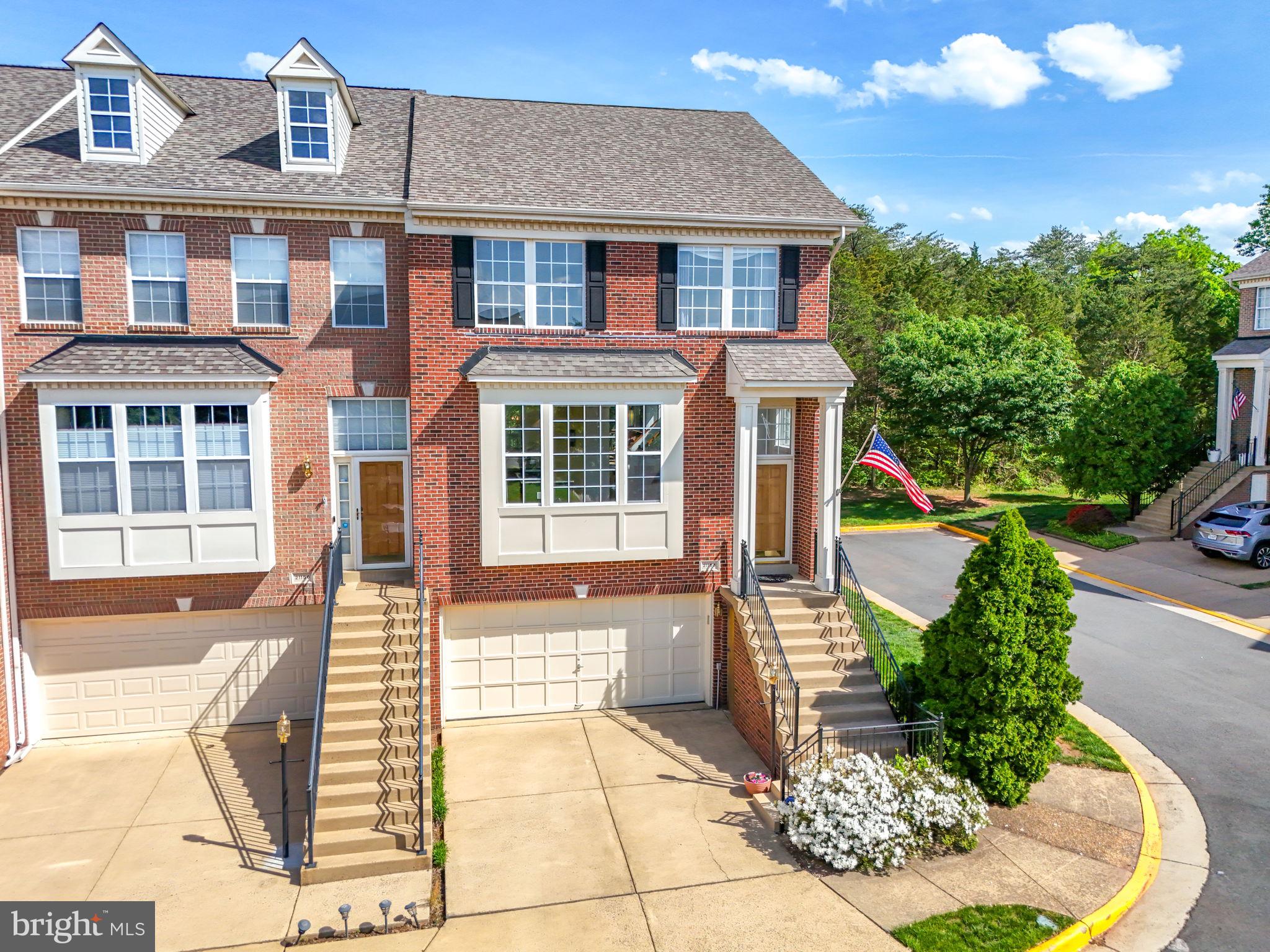 COLONNADE AT DULLES - Residential