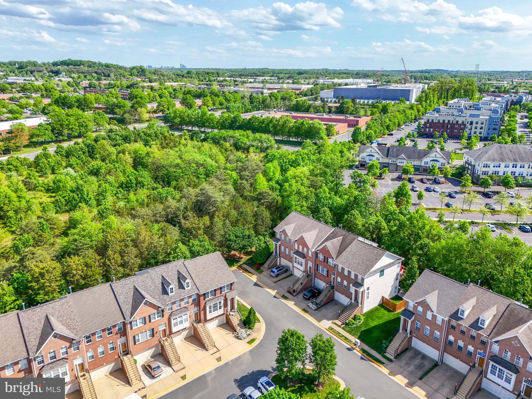 COLONNADE AT DULLES - Residential