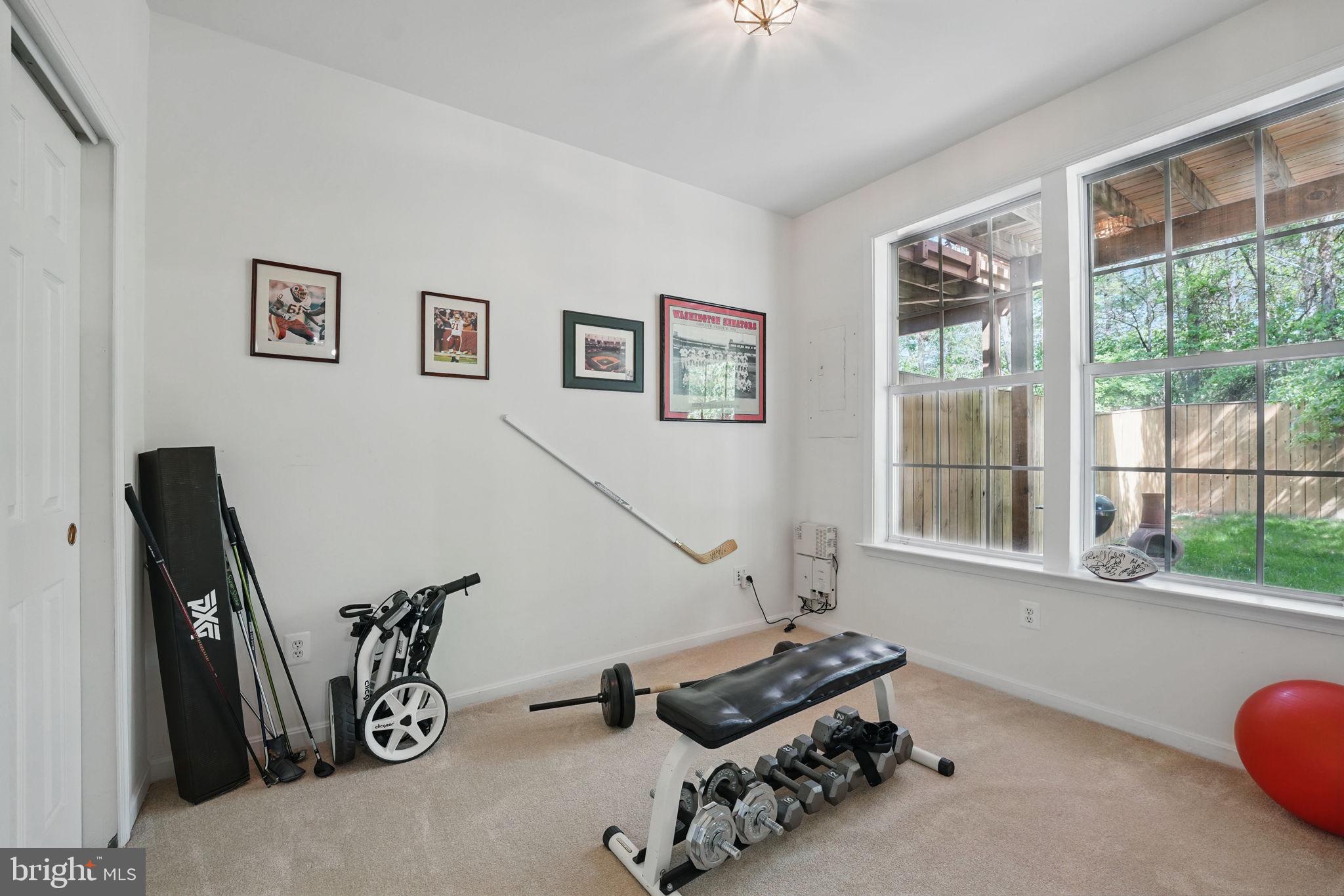 COLONNADE AT DULLES - Residential