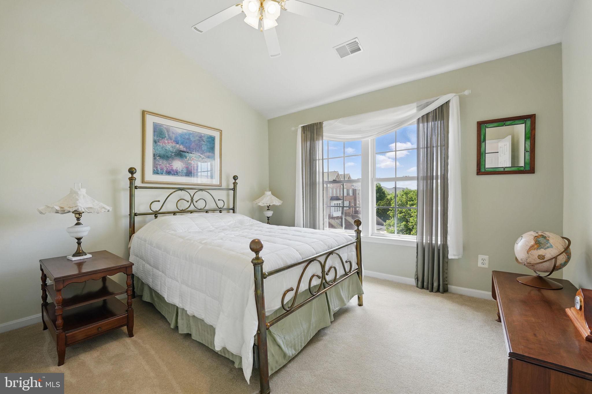 COLONNADE AT DULLES - Residential