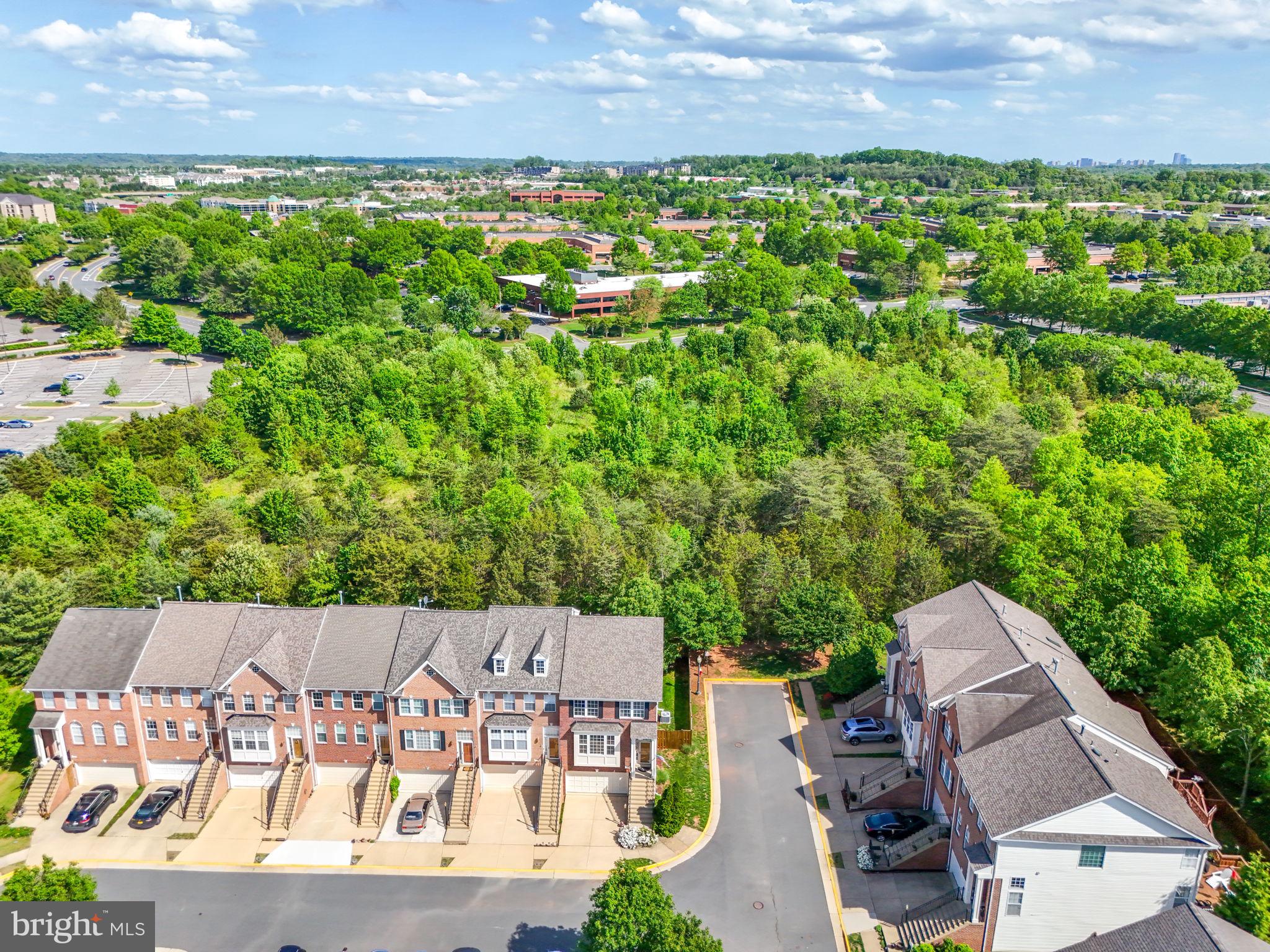 COLONNADE AT DULLES - Residential