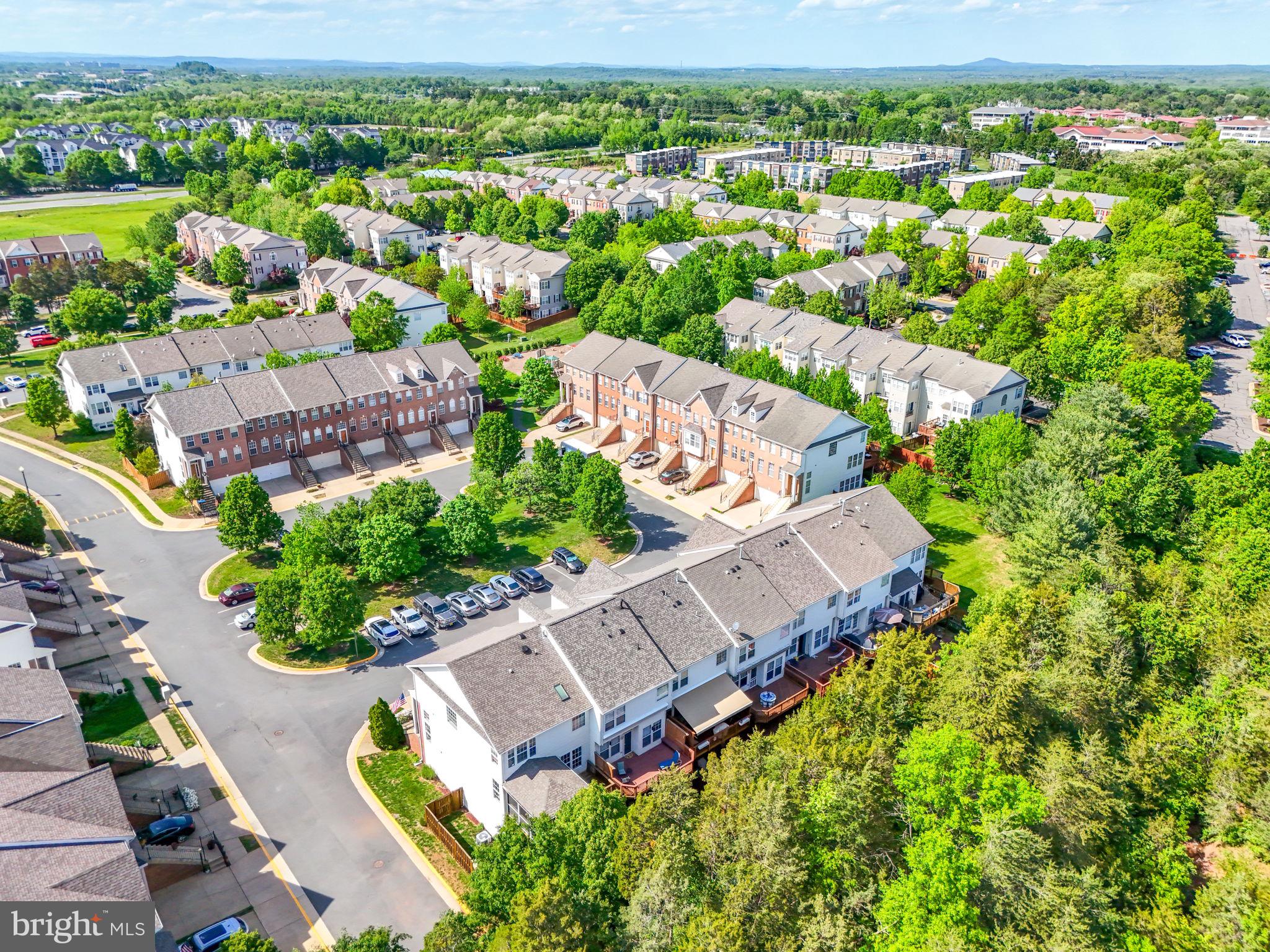 COLONNADE AT DULLES - Residential