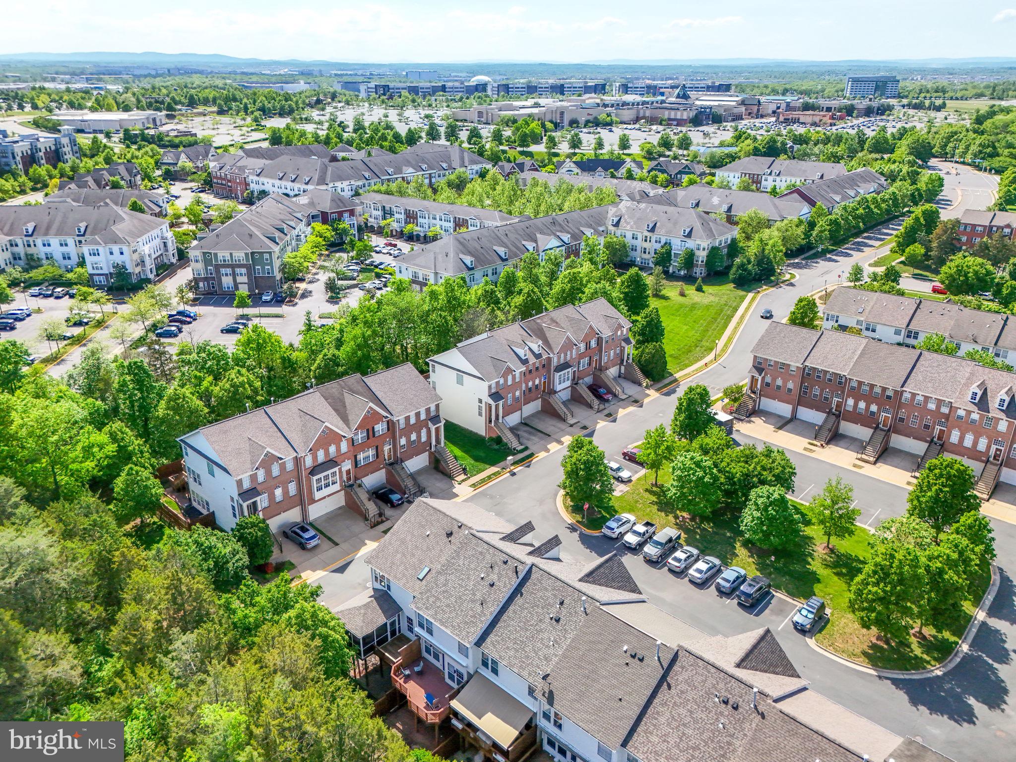 COLONNADE AT DULLES - Residential