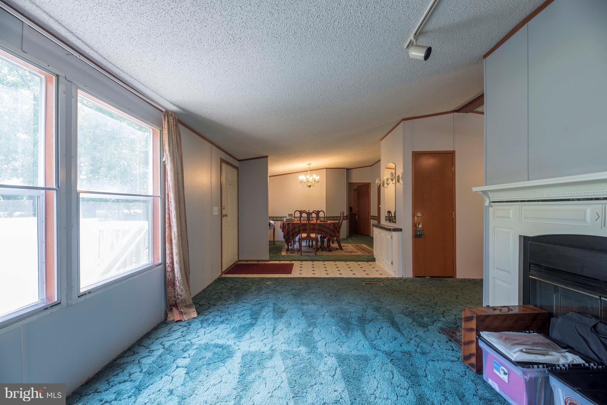 WOODFORD - Residential