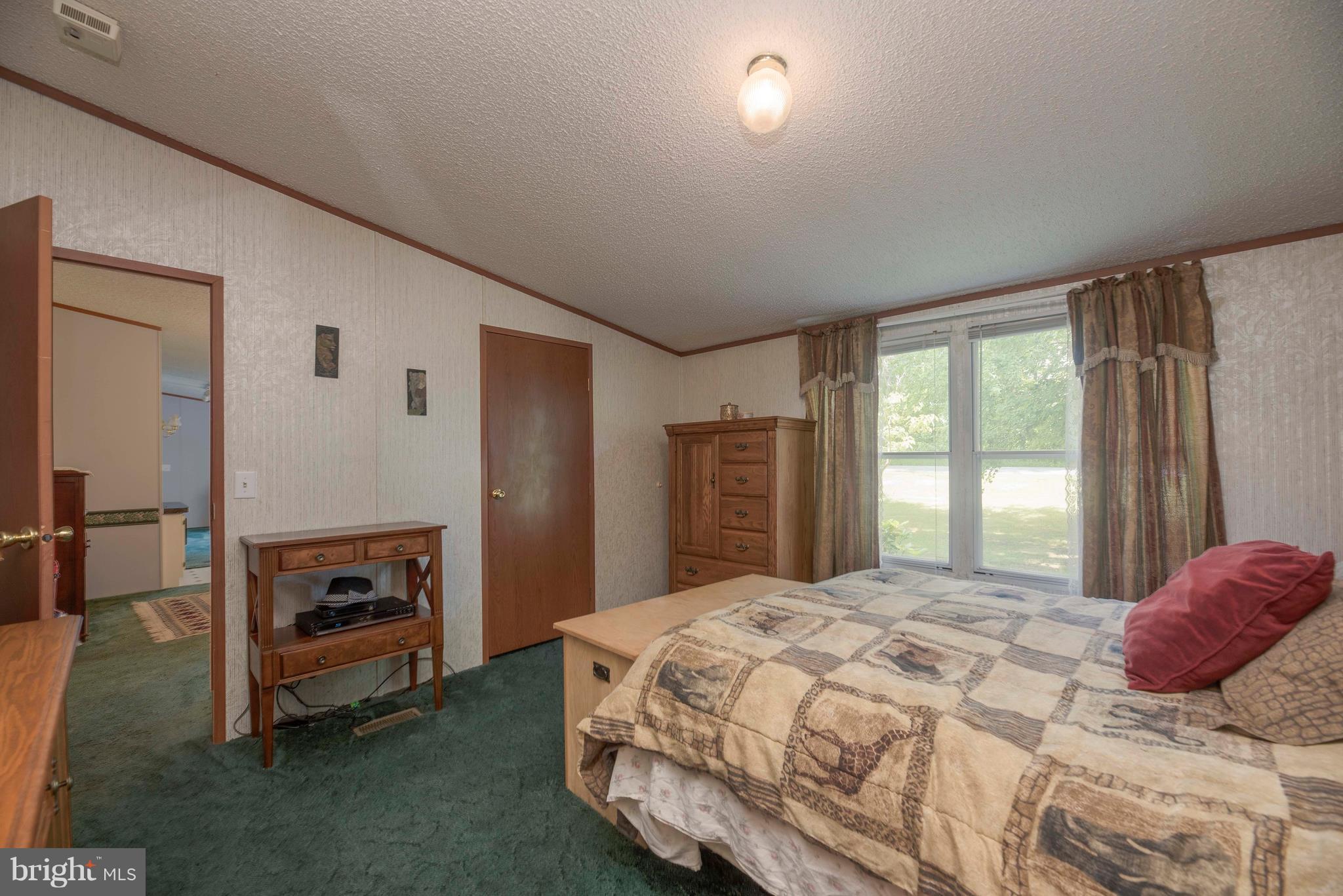 WOODFORD - Residential