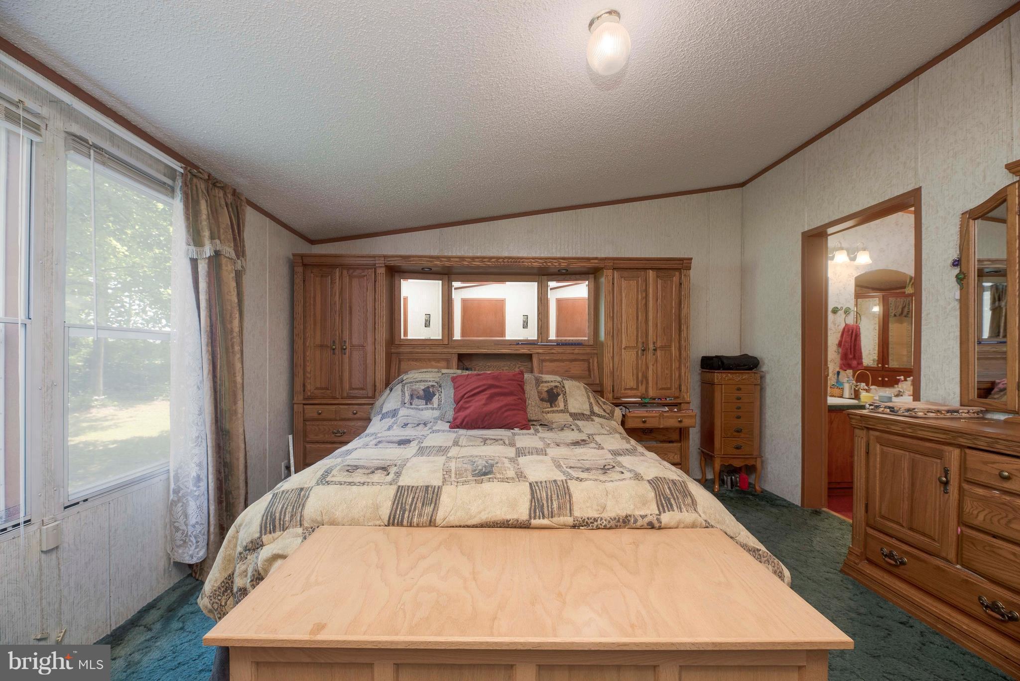 WOODFORD - Residential