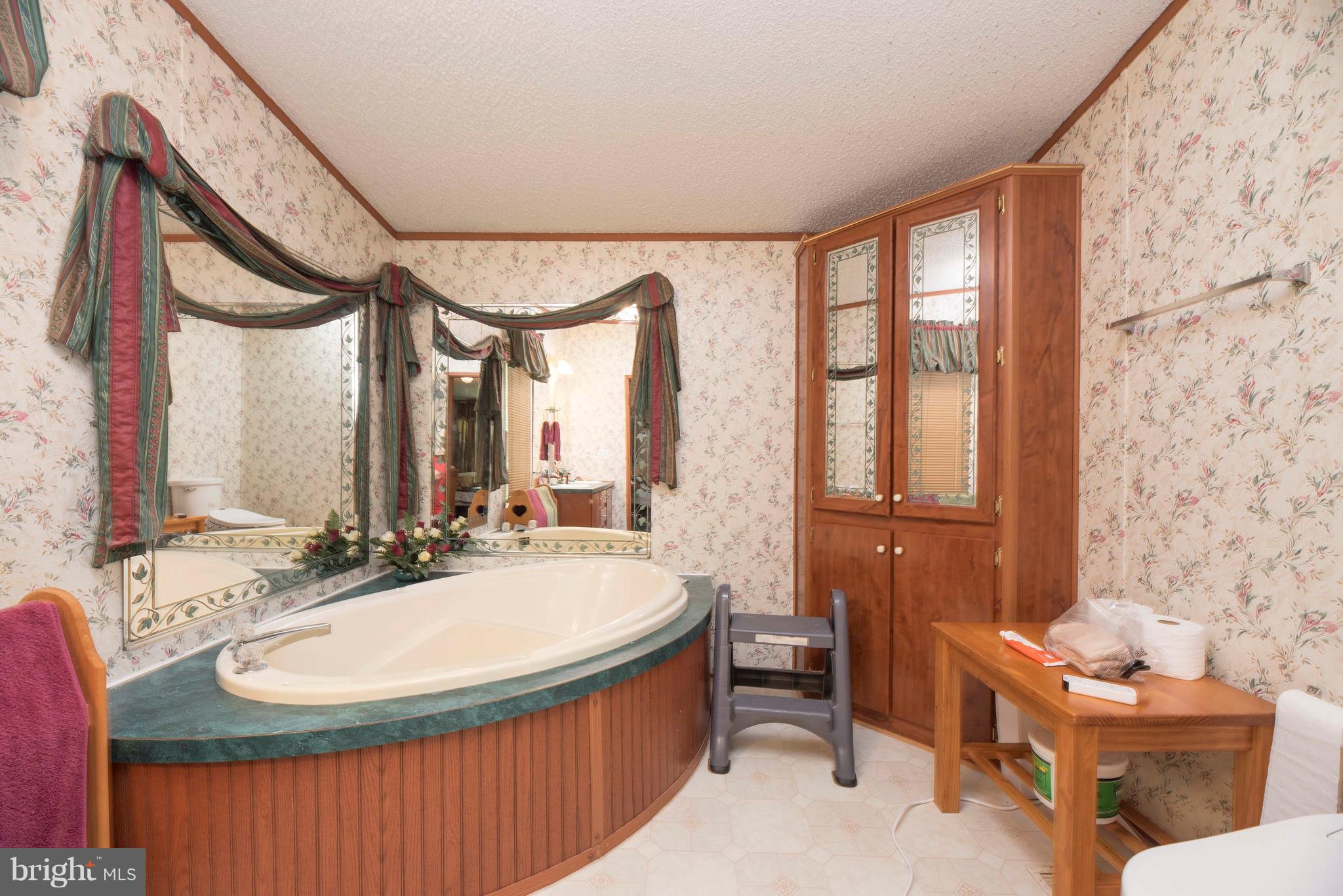 WOODFORD - Residential