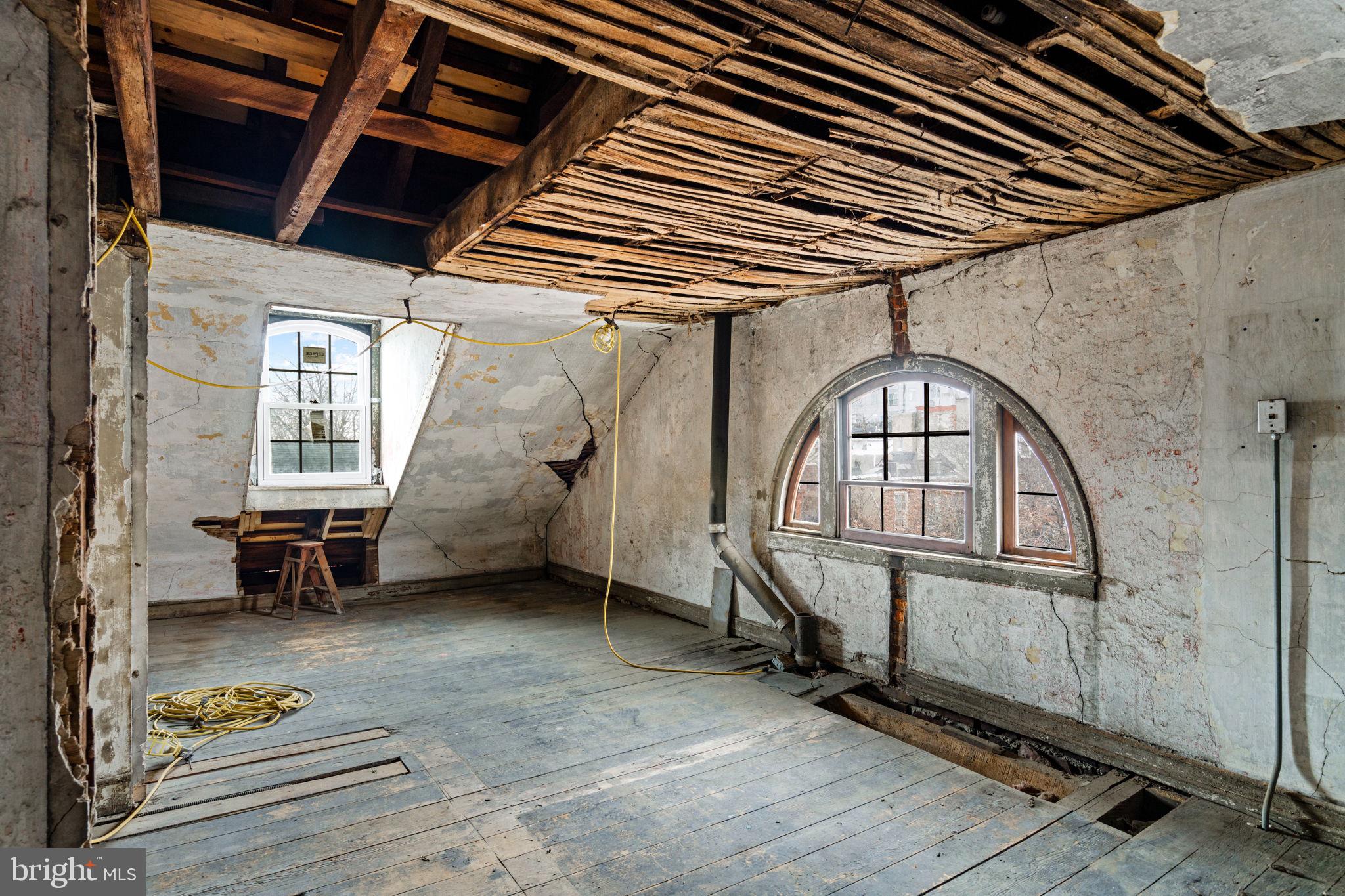 WASHINGTON SQ WEST - Residential