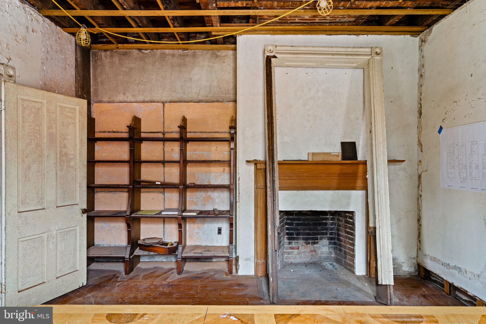 WASHINGTON SQ WEST - Residential