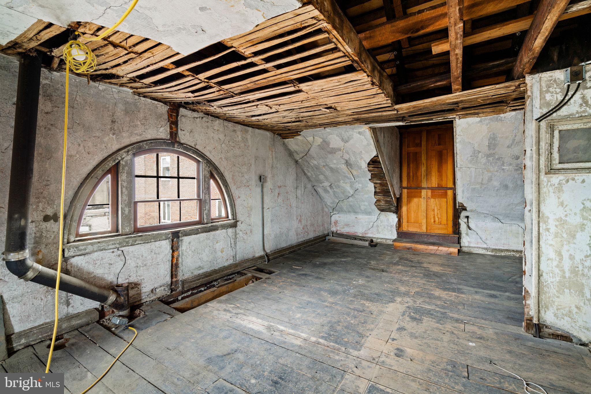 WASHINGTON SQ WEST - Residential