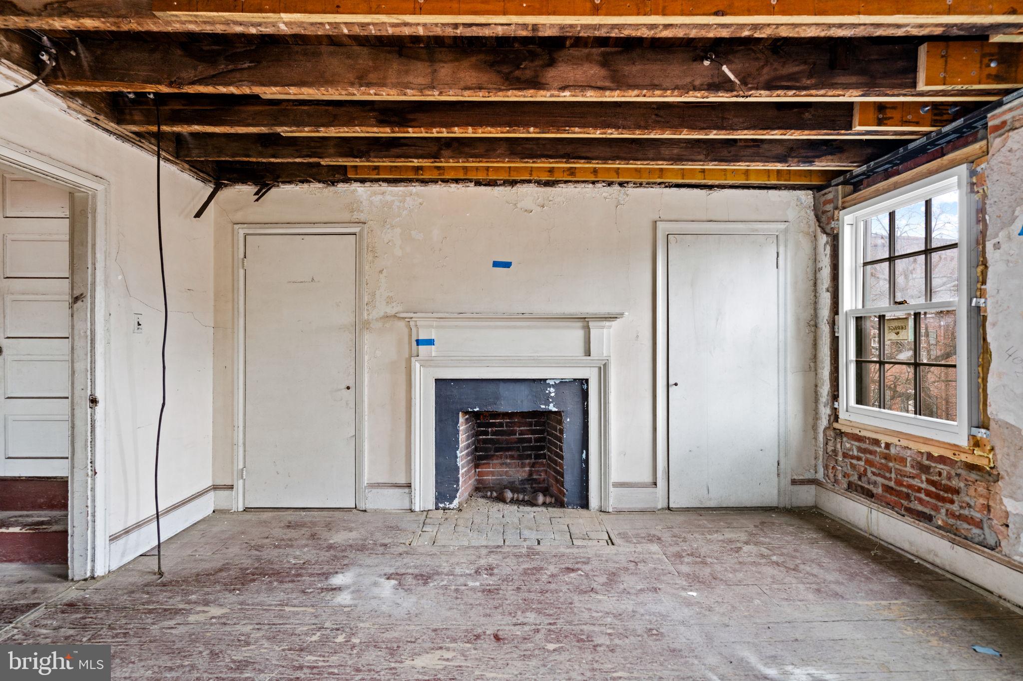 WASHINGTON SQ WEST - Residential