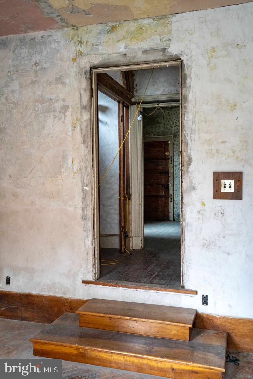 WASHINGTON SQ WEST - Residential