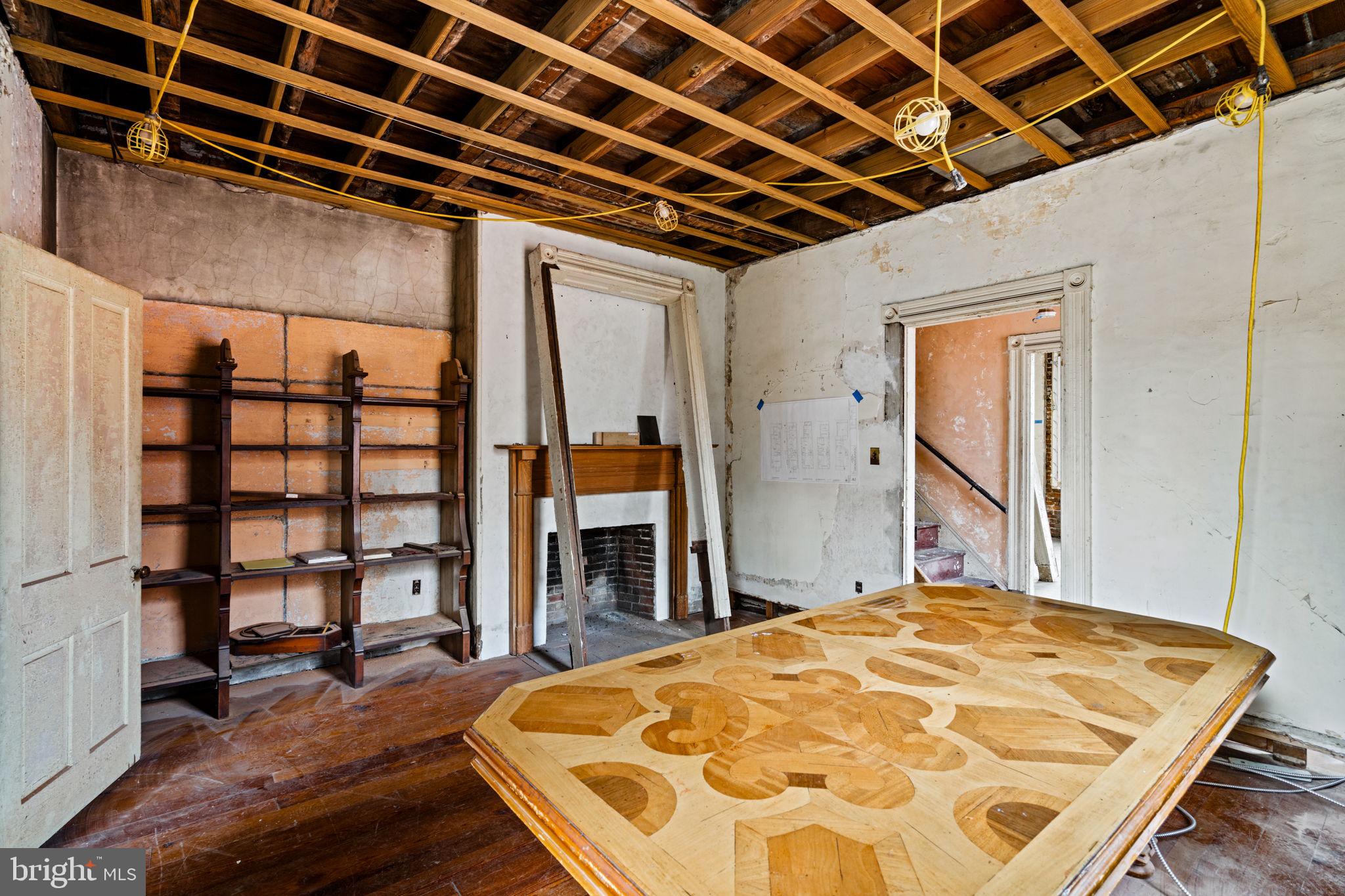 WASHINGTON SQ WEST - Residential