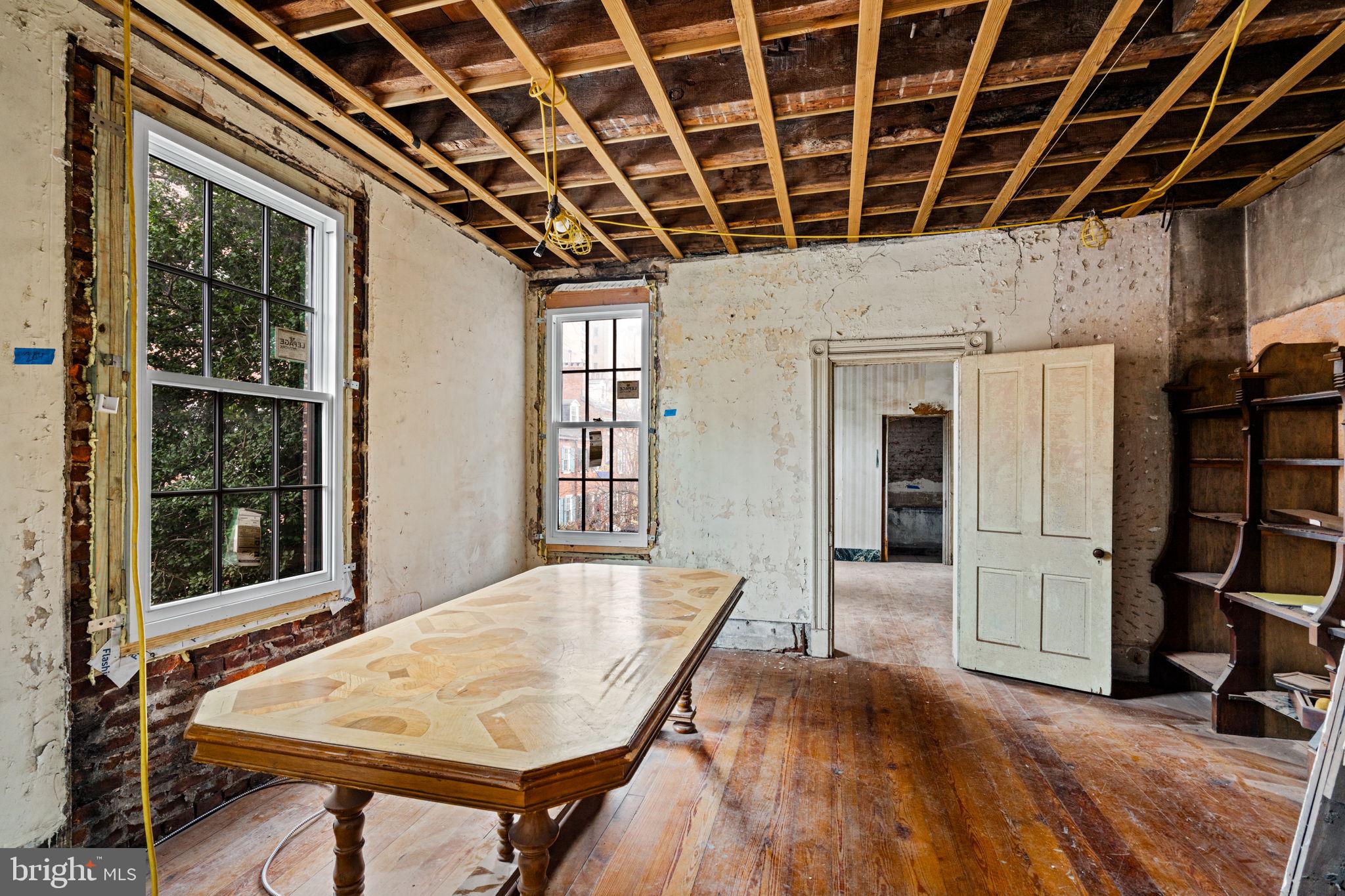 WASHINGTON SQ WEST - Residential