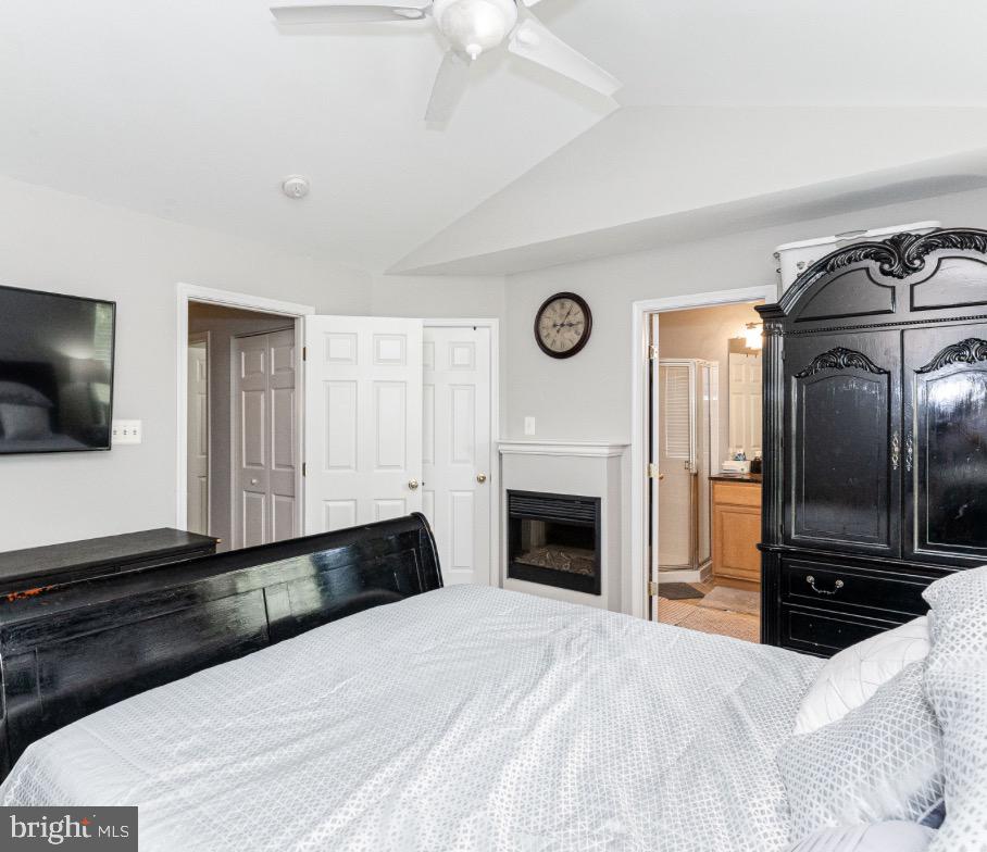 JEFFERSON VILLAGE TH - Residential