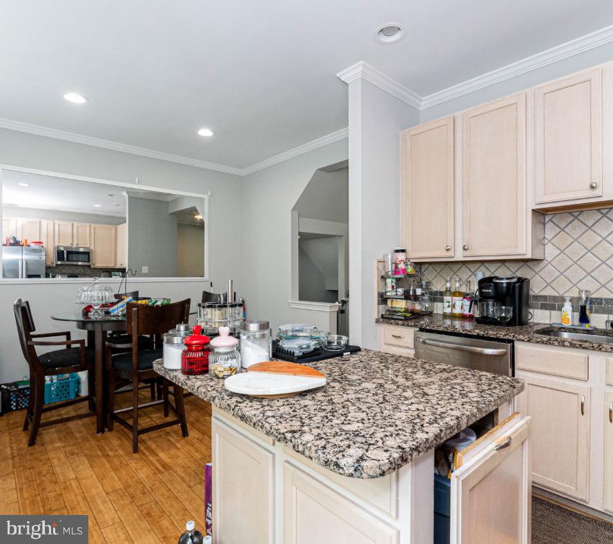 JEFFERSON VILLAGE TH - Residential