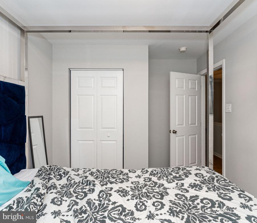 JEFFERSON VILLAGE TH - Residential