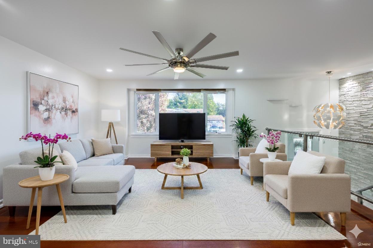 24 WESTBURY DRIVE