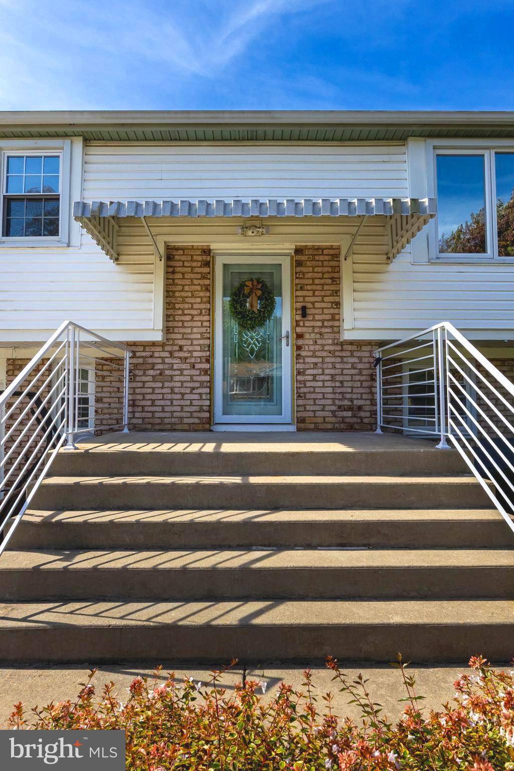 24 WESTBURY DRIVE