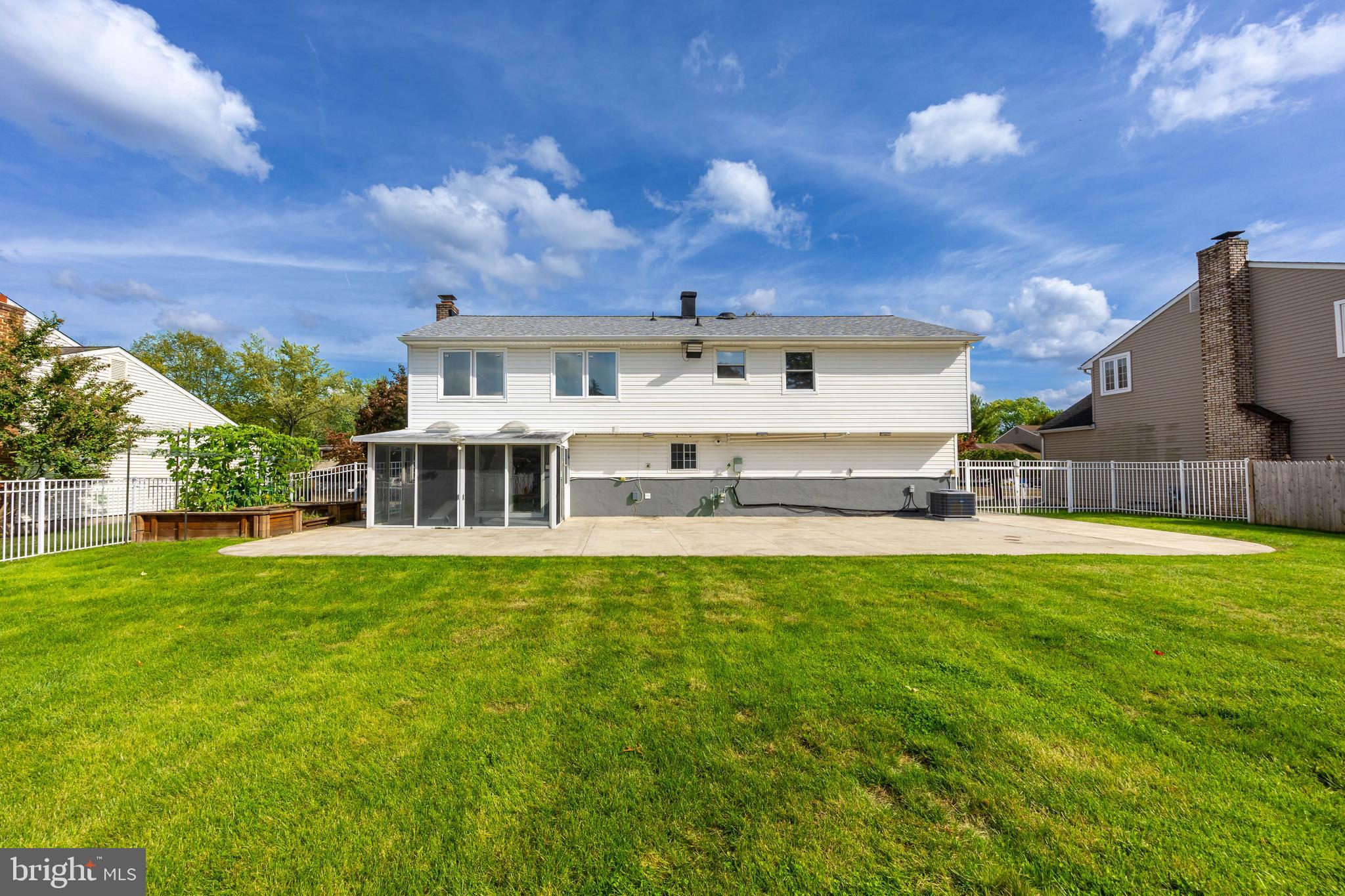 24 WESTBURY DRIVE