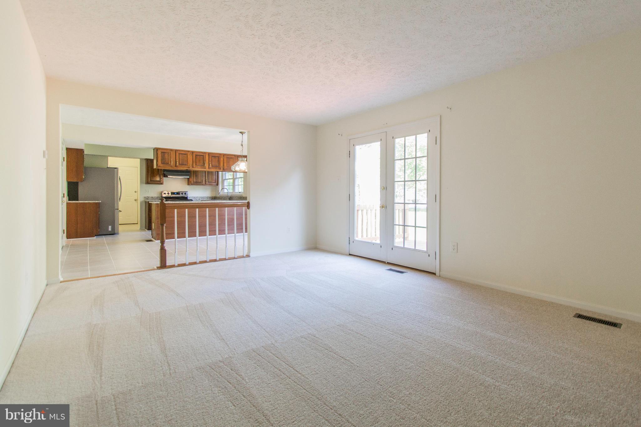 NORTH SHERWOOD FOREST - Residential