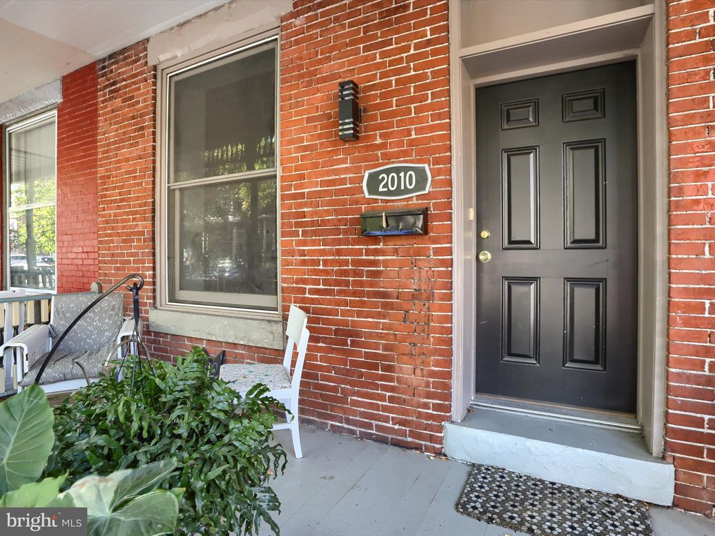 Photo of 2010 Green Street, HARRISBURG, PA 17102 (MLS # PADA2050922)