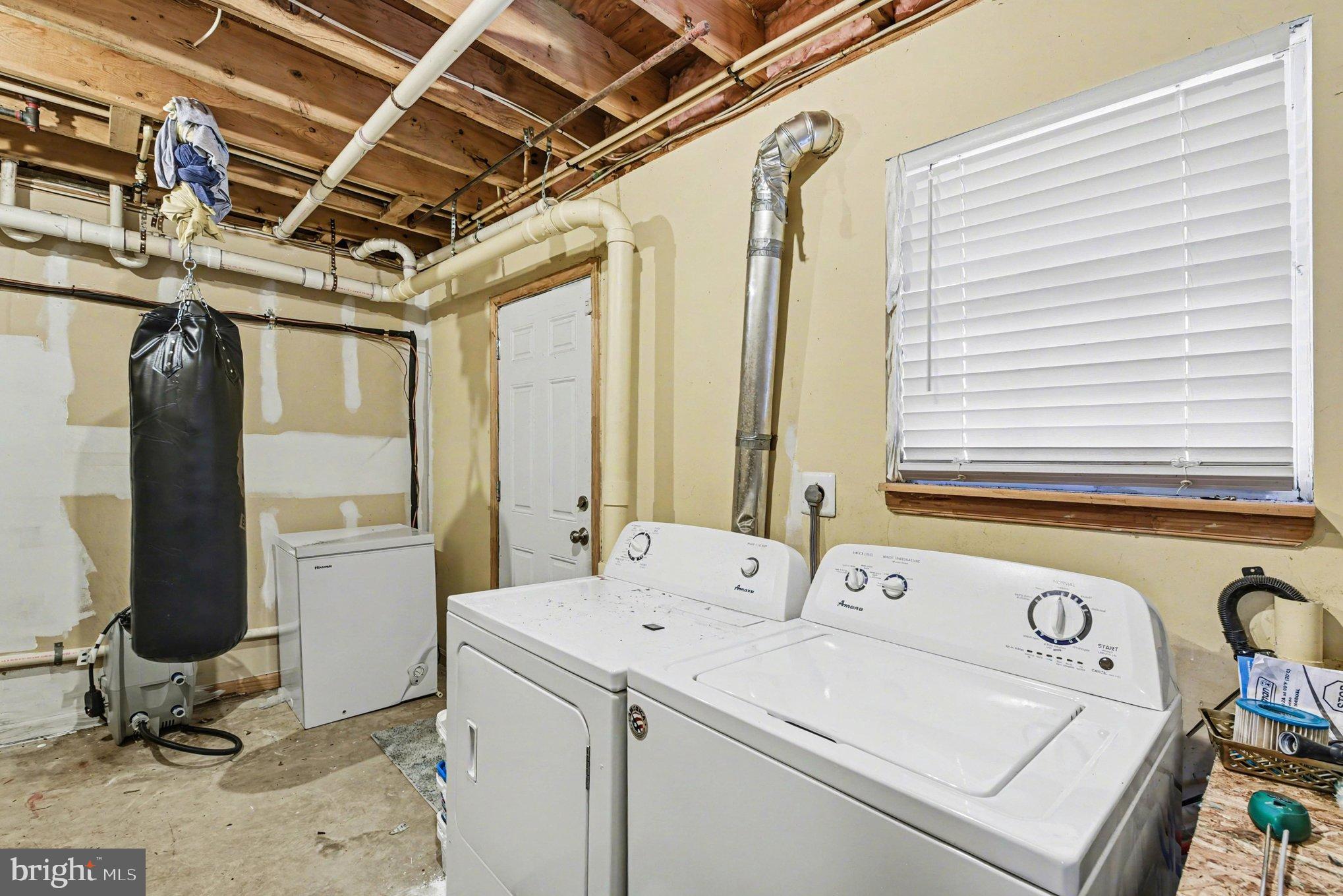 BREA MAR MANOR - Residential