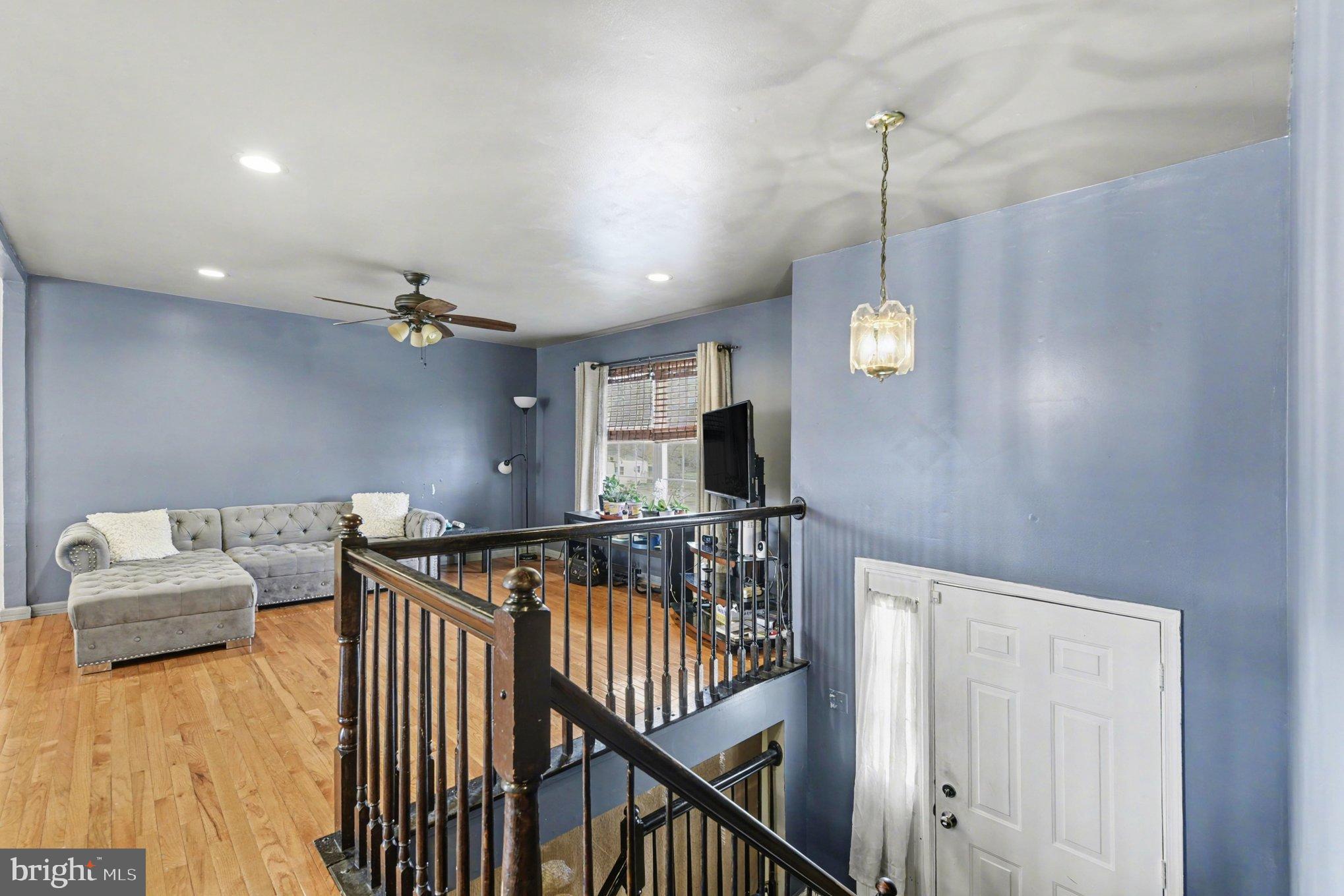 BREA MAR MANOR - Residential