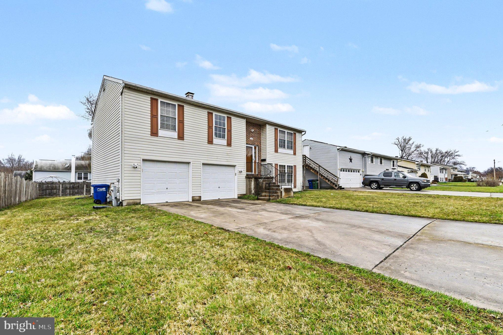 BREA MAR MANOR - Residential