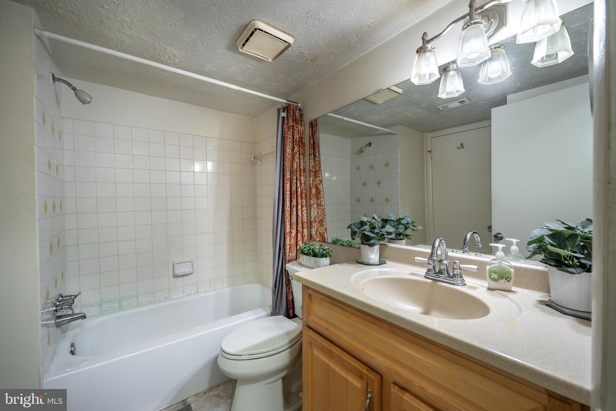 GREENBRIAR CONDO PHASE III - Residential