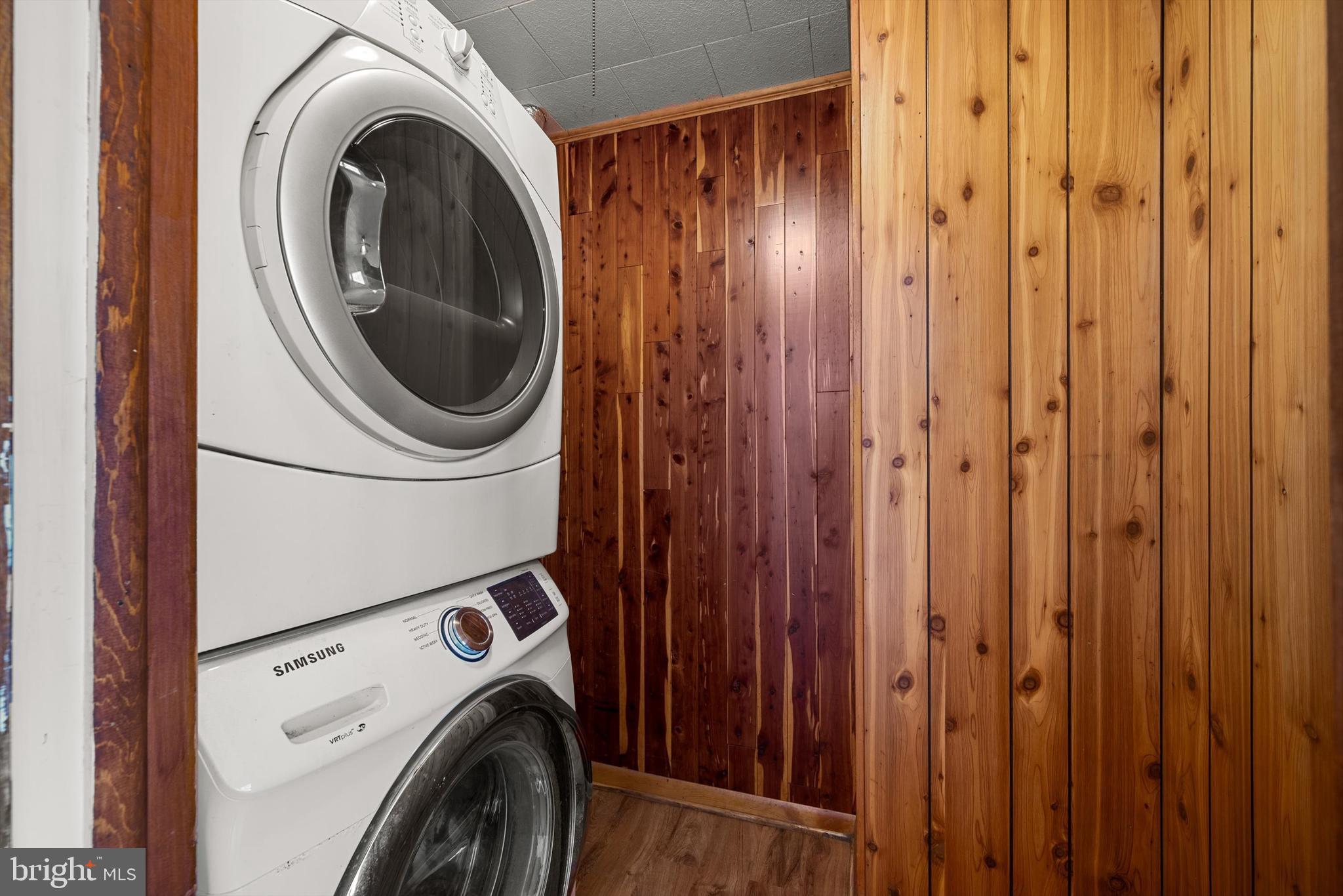 SLEEPY HOLLOW SUBDIVISION - Residential