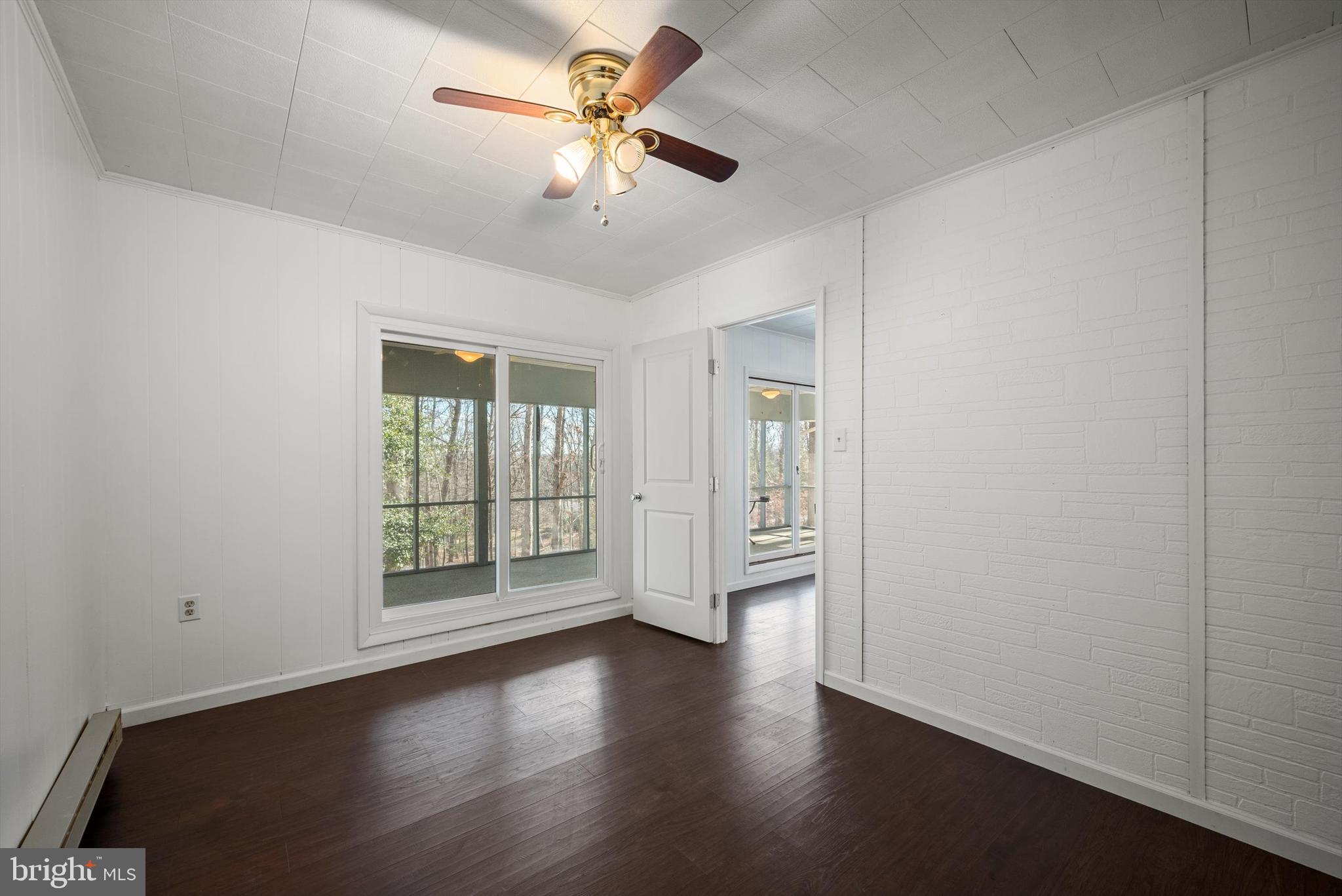 SLEEPY HOLLOW SUBDIVISION - Residential