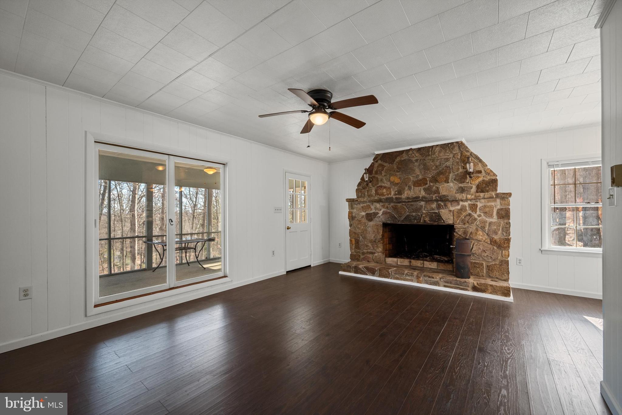 SLEEPY HOLLOW SUBDIVISION - Residential