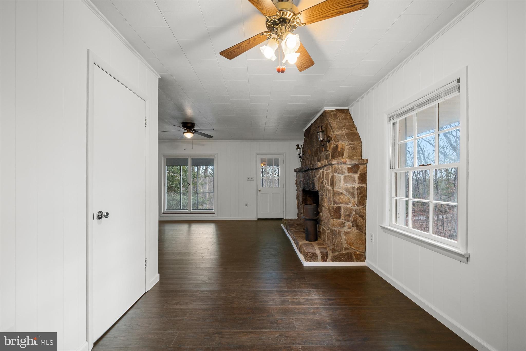 SLEEPY HOLLOW SUBDIVISION - Residential