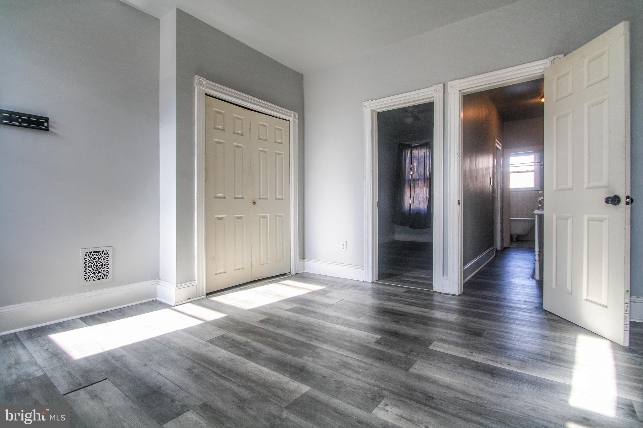 MILL CREEK - Residential