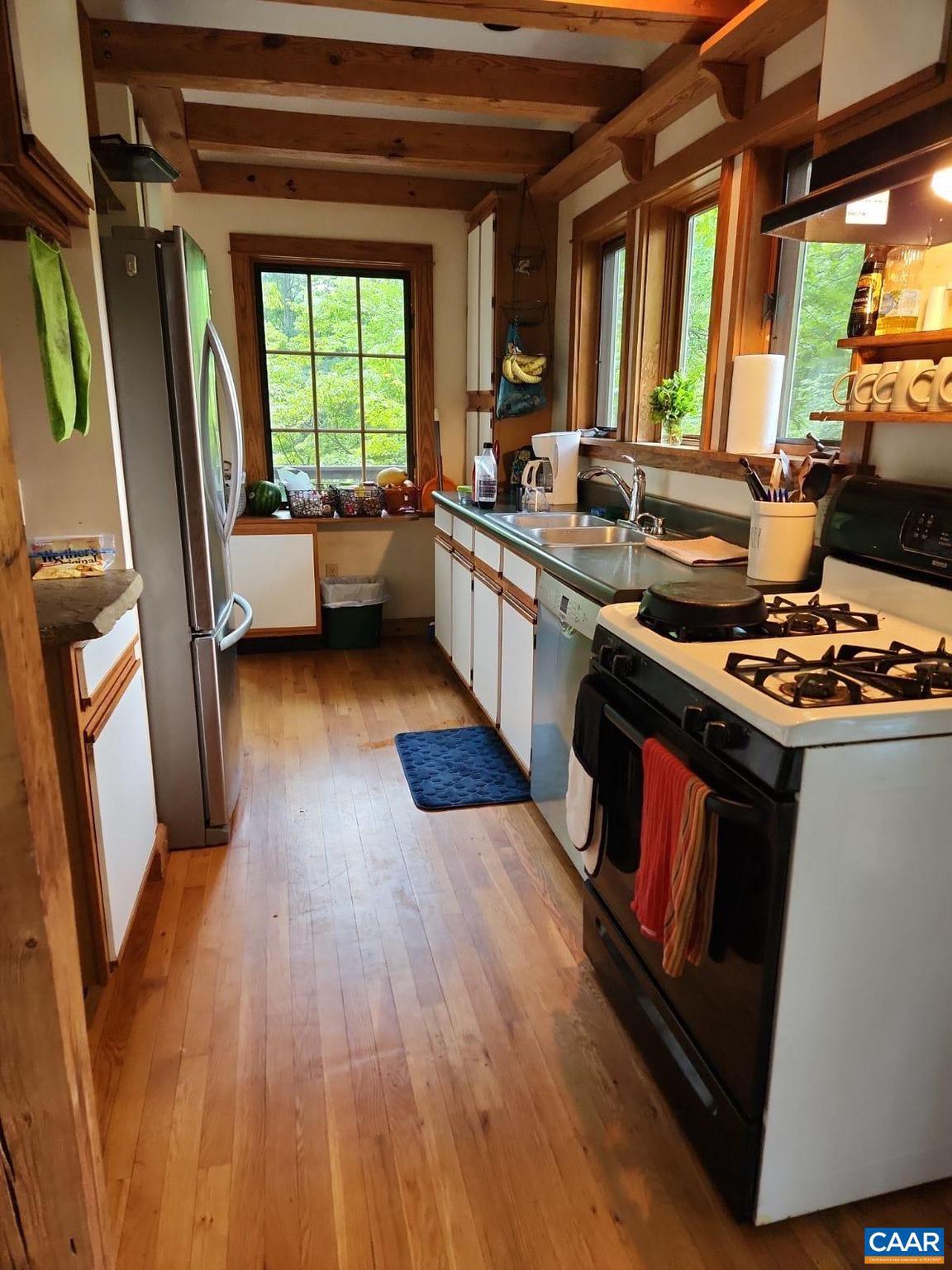 UNKNOWN - Residential Lease
