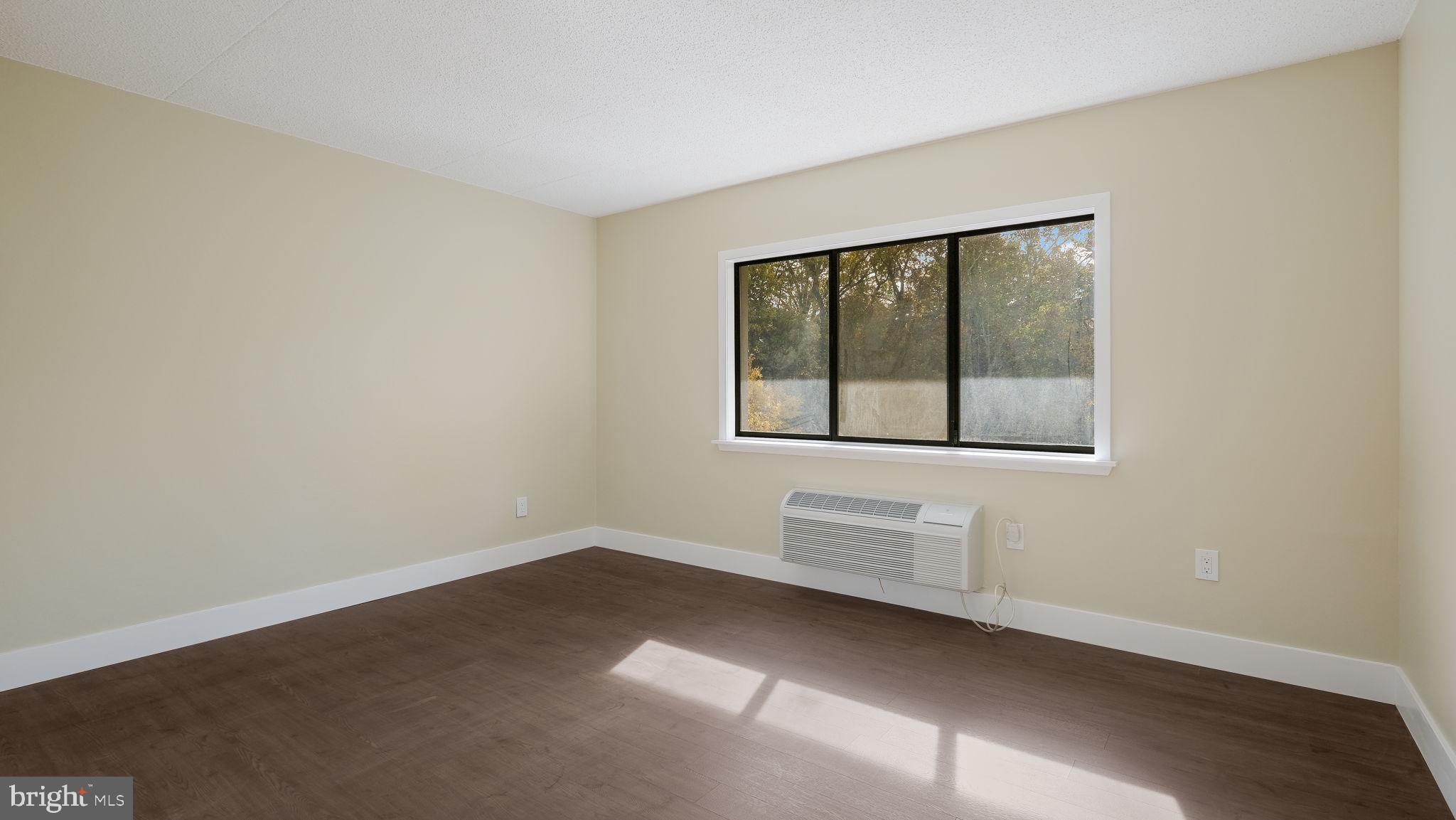 CRUM CREEK VALLEY - Residential