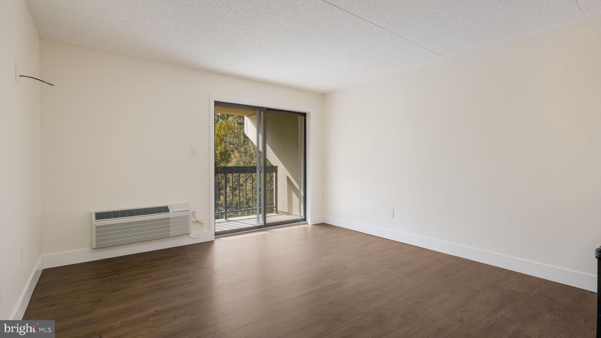 CRUM CREEK VALLEY - Residential