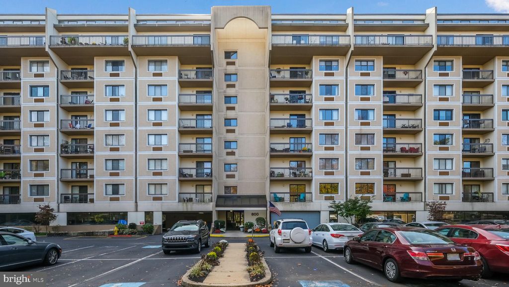 Photo of 800 Avondale Road #7P, WALLINGFORD, PA 19086 (MLS # PADE2102904)