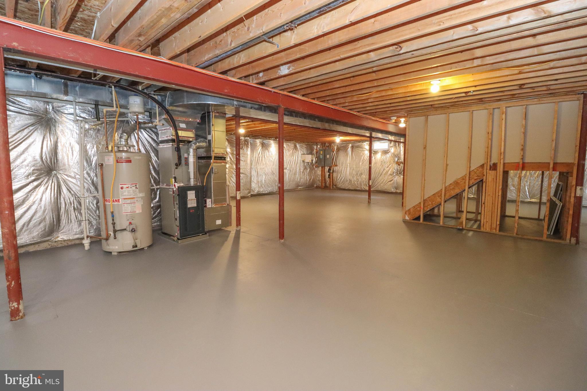 PERRY HALL - Residential