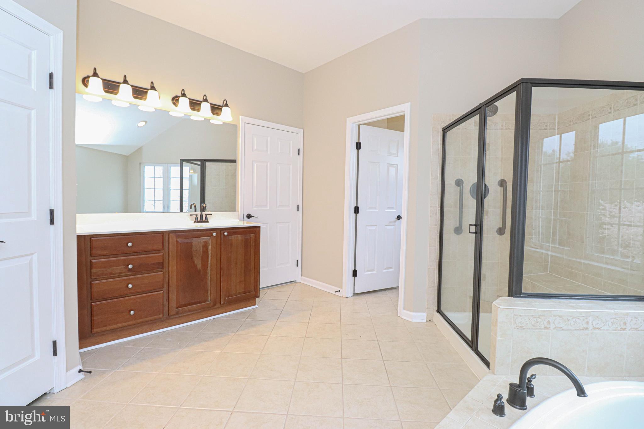 PERRY HALL - Residential